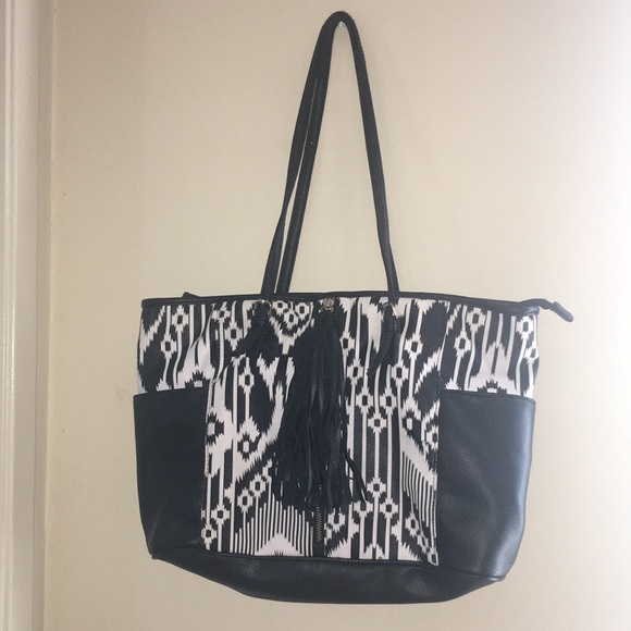 Handbags - Beautiful zebra 🦓 purse